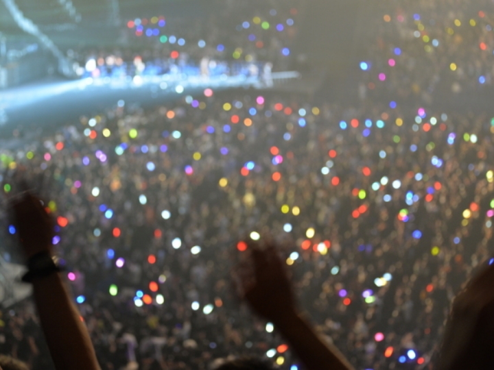 「ライブ会場だけ」から、余韻を日常へ